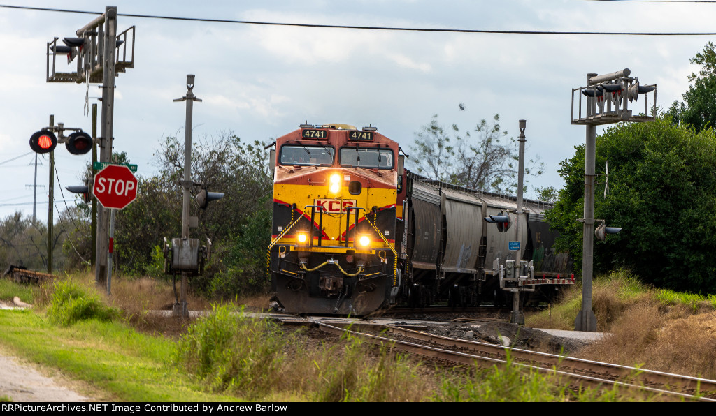 Fast NB Grainer Through Refugio